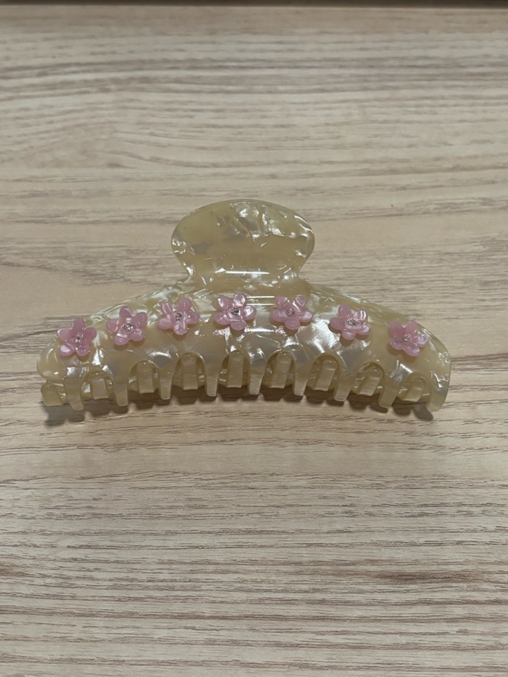 emi jay sakura hair claw clip (yellow)